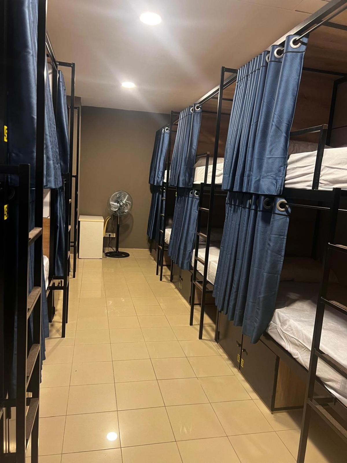 Hostel Estrella 20 马德里 外观 照片