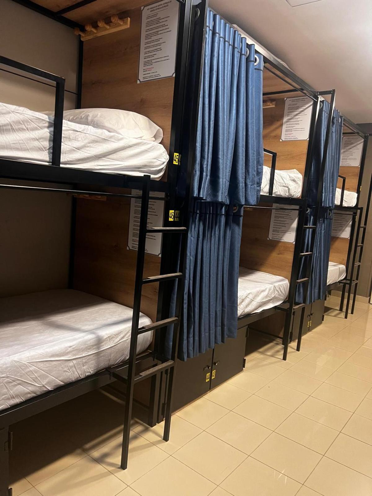 Hostel Estrella 20 马德里 外观 照片