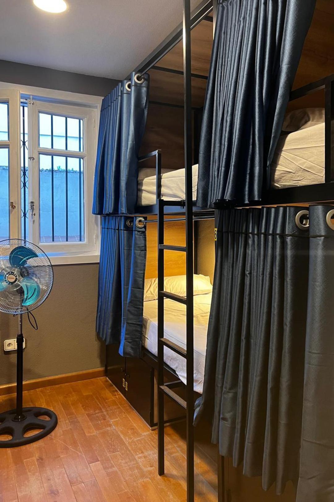 Hostel Estrella 20 马德里 外观 照片