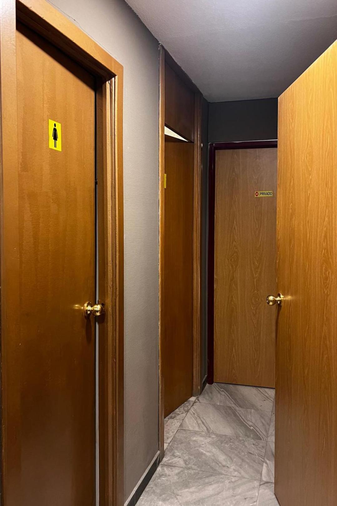 Hostel Estrella 20 马德里 外观 照片