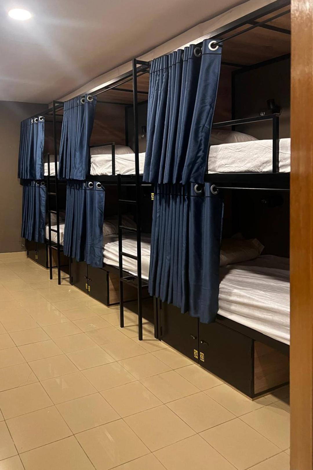 Hostel Estrella 20 马德里 外观 照片